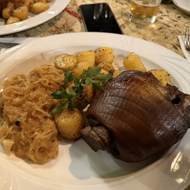 Pieczeń z kopytkami